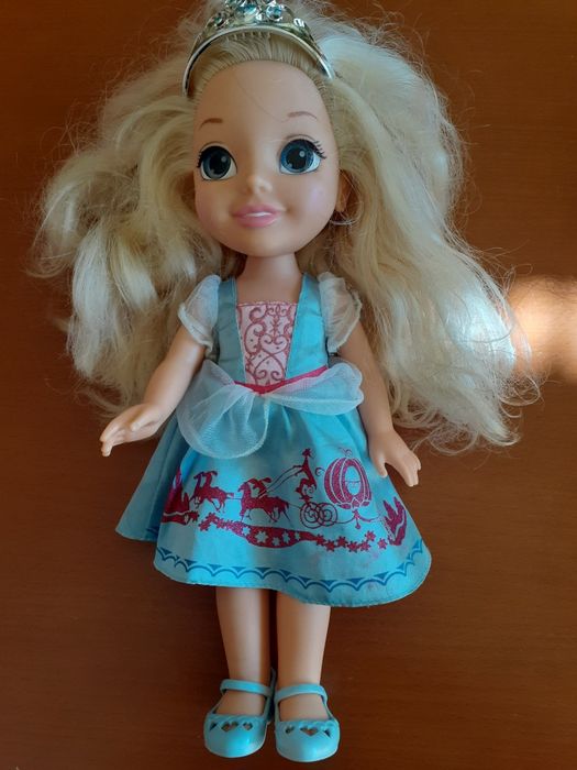 3 големи кукли - Пепеляшка, Рапунцел и порцеланова