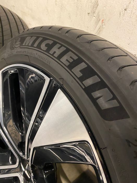 Roti de vara Volvo/Polestar Michelin 245/45/19