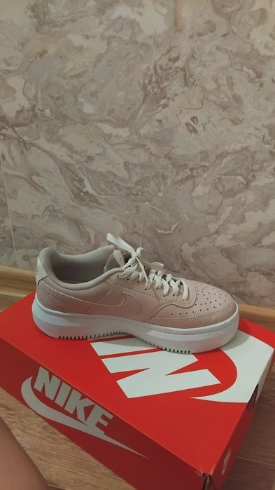 Маратонки nike 41