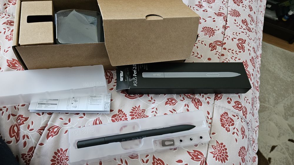 Asus Zenbook Duo OLED UX8406MA I9 ultra 185k 32 GBgb 2 TB nou la cutie