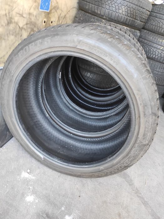 225/45/18 Dunlop