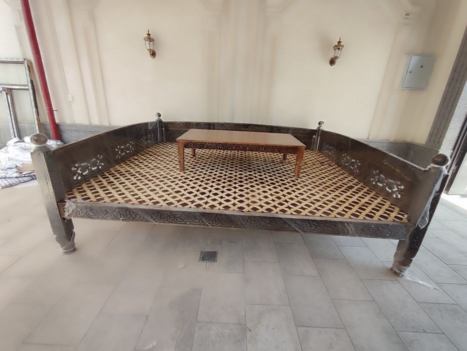 Сури тапчан карават