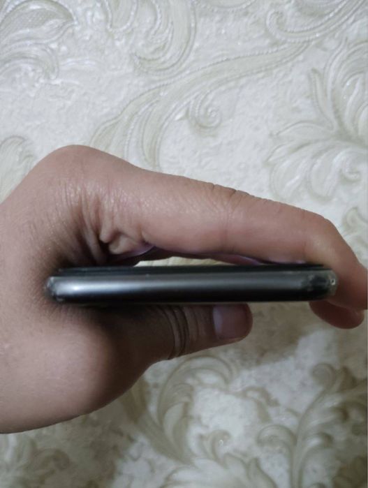 Iphone 8 64 gb xolati yaxshi