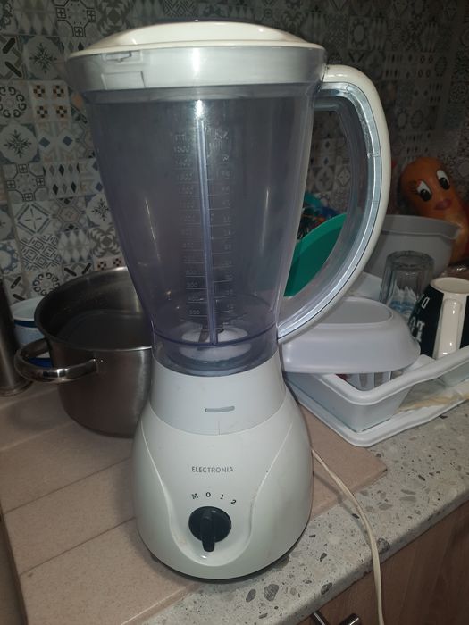 Vand mixer pt sosuri ,băuturi etc