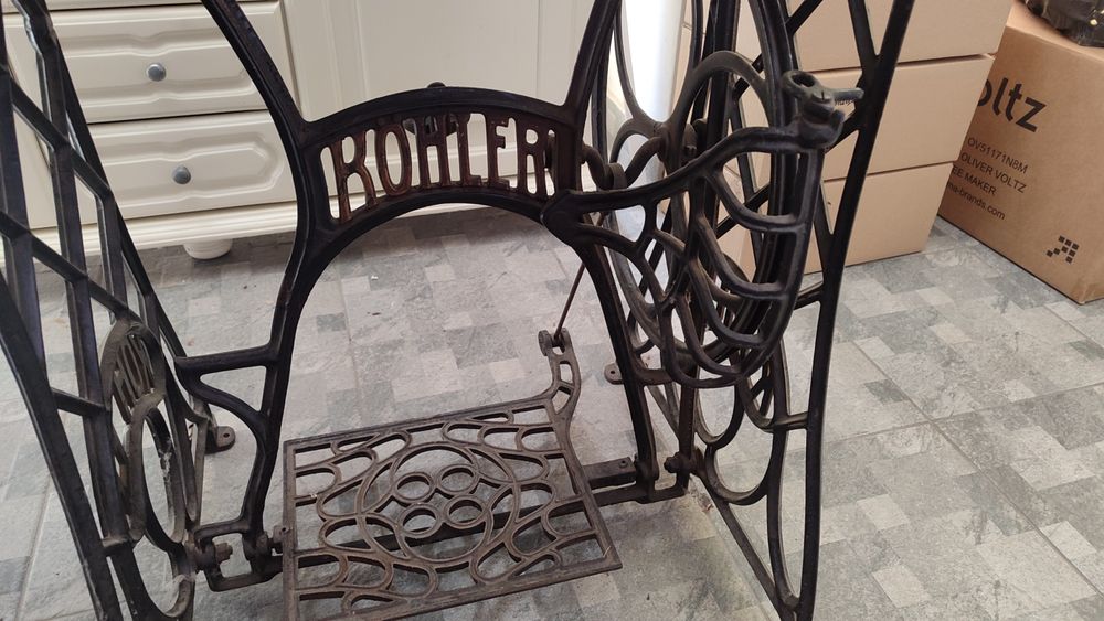 Стара немска шевна машина Kohler