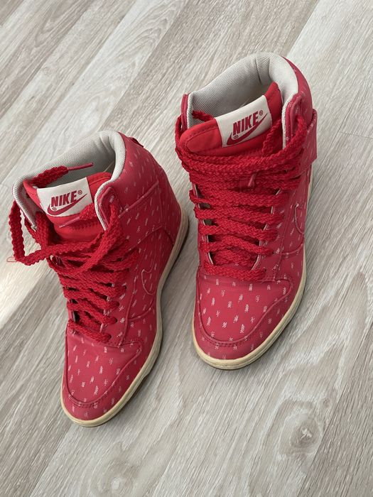 Adidași cu platformă