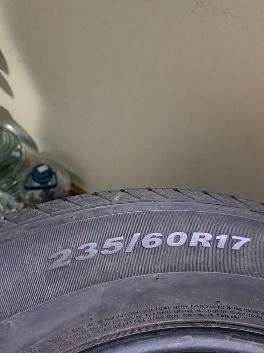 Летни гуми 235/60/17 цената е за 4 бр.