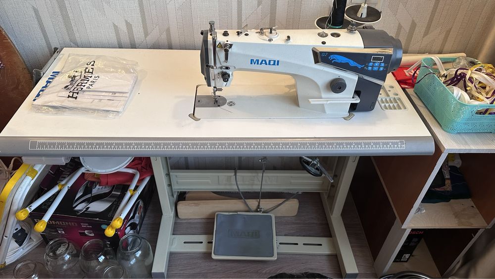 Продам швейную машину Maqi Q2