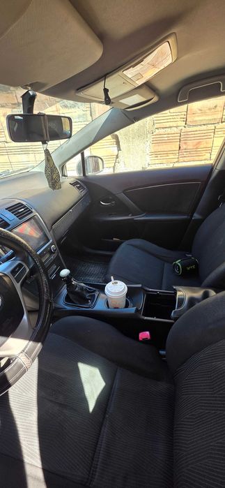 Toyota avensis 1.6 132hp 2013