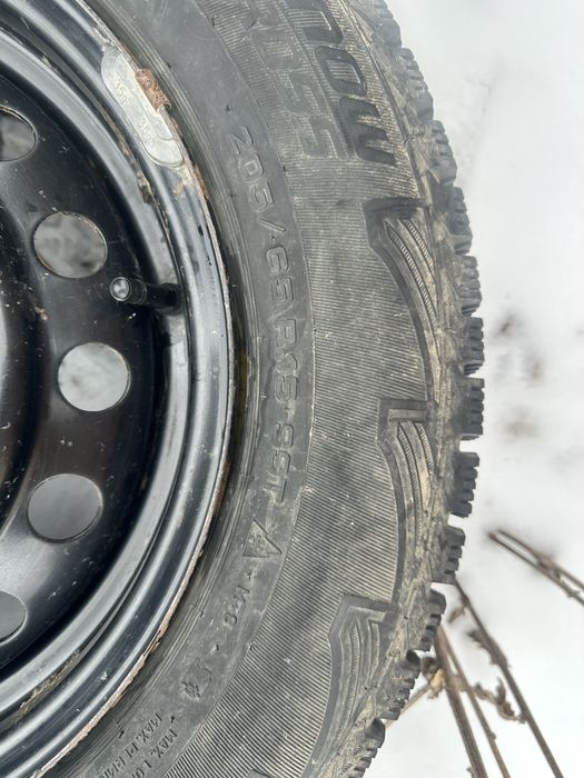 Продам шины без дисков