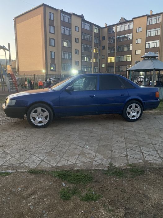 Продам Ауди 100 с4