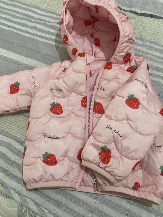 Куртка   девечковые  продам