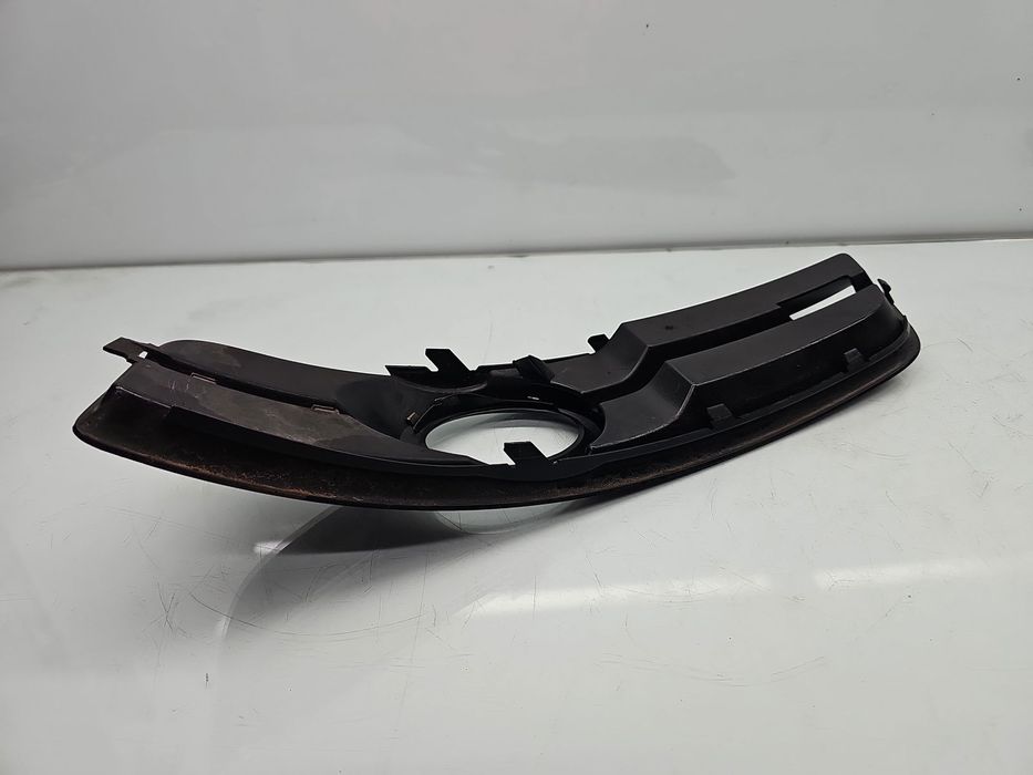 Grila proiector dreapta AUDI A3 Sportback (8PA) [Fabr 2004-2013] Hatch