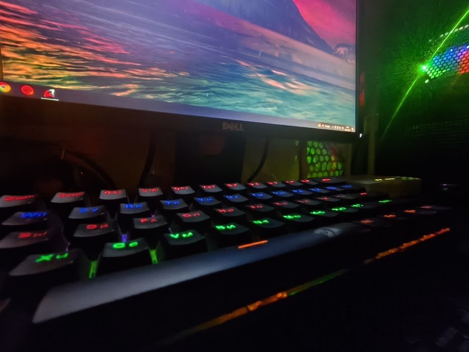 Компьютер - Для учебы, работы и дома. ( Торг есть)