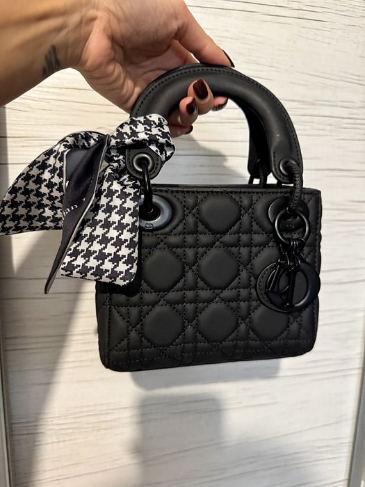 Чанта Mini Lady Dior Ultramatte нова