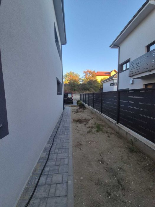 Persoana Fizica Vand apartament cu gradina in casa de 100mp – Zona Pod IRA...