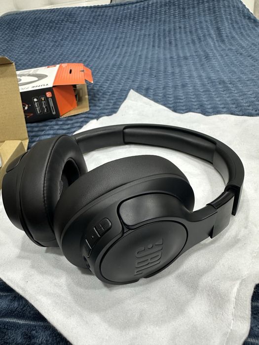 Наушники JBL Tune 770NC черный