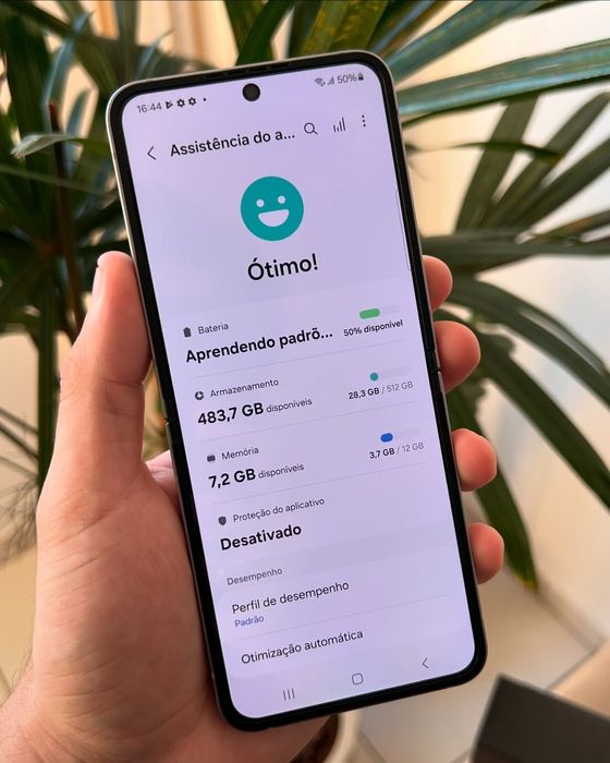 Samsung Z Flip 6 holati yengdek