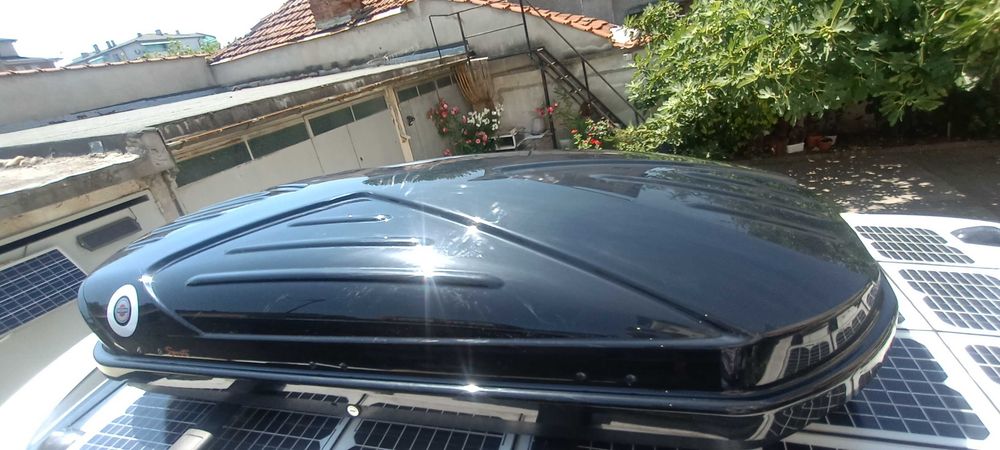 Автомобилна кутия (roof box)