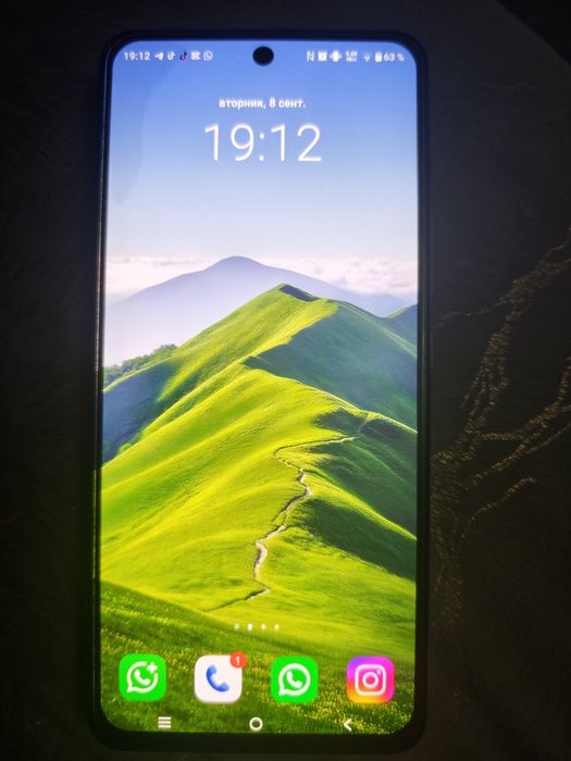 Продам телефон Vivo V 60