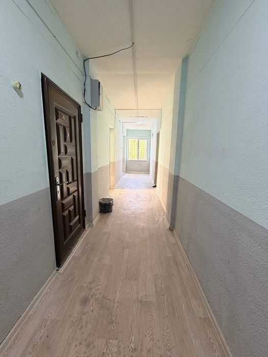 Продается 1 комнатная квартира на Кадышева бывшее общежитие.