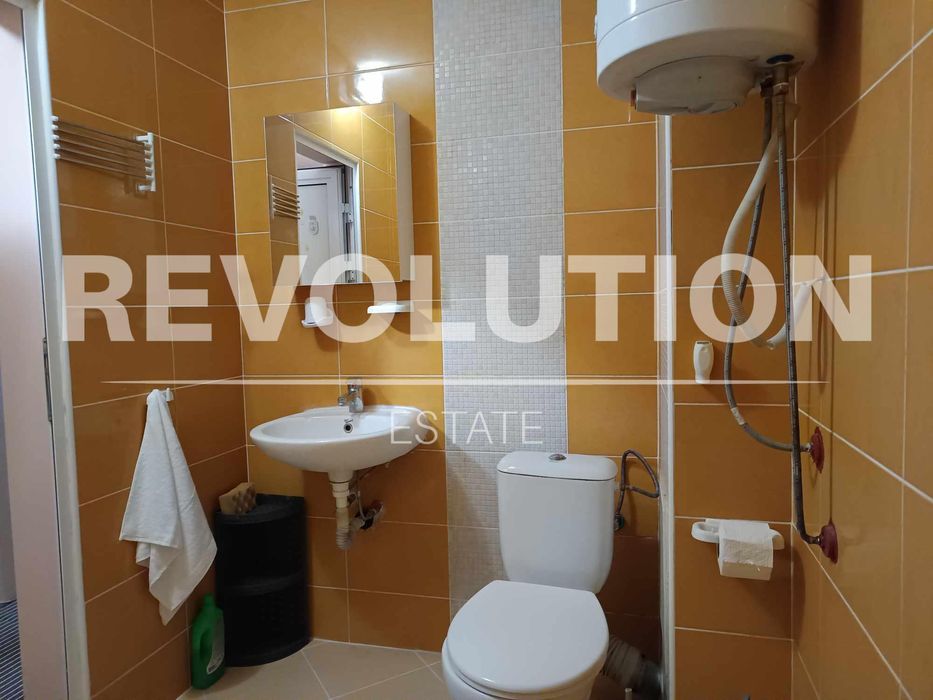 Дава се под наем Двустаен апартамент в Варна, Център - 90 кв.м за 475 € - Снимка #8