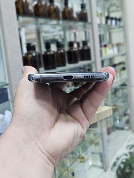 Samsung S20 ultra xotirasi 12/256GB