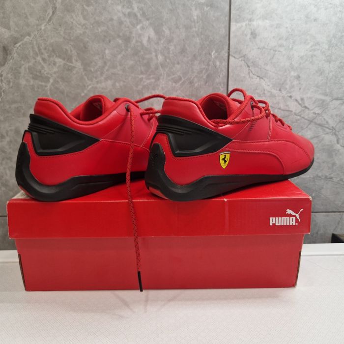 Продам новые кроссовки Puma