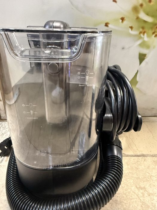 Перяща прахосмукачка Bissell SpotClean C5
