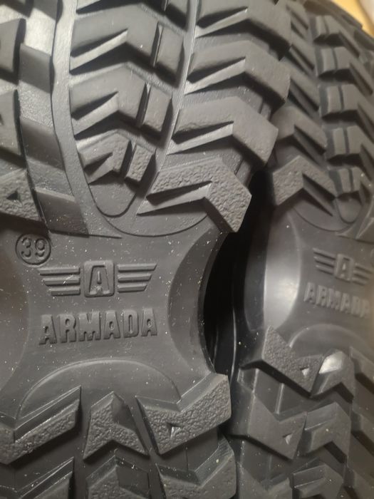 Берцы зимние 39 размер.