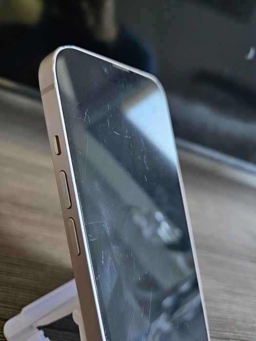 iPhone 13 rose roz
