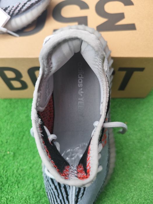 Adidași yeezy Nr 43