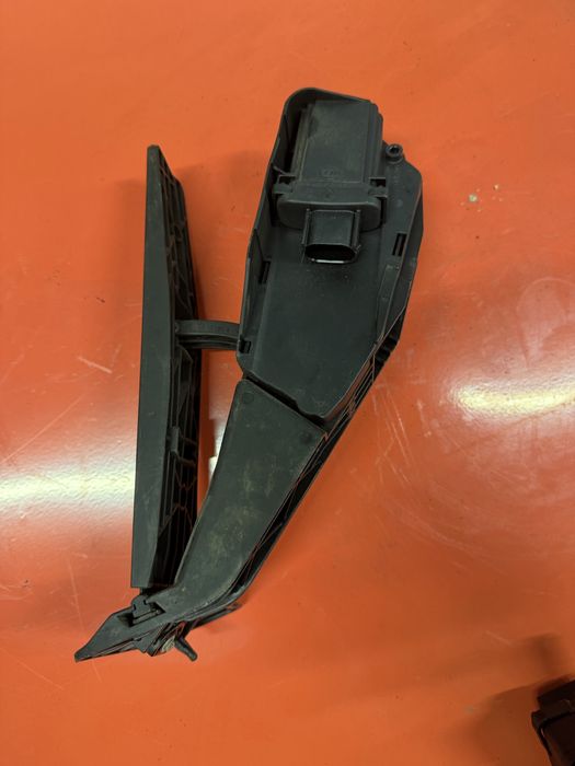 Електрически педал за газ за BMW