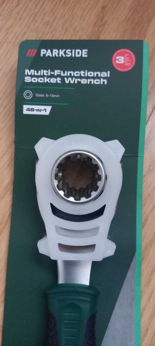 Chei diferite ,noi Parkside