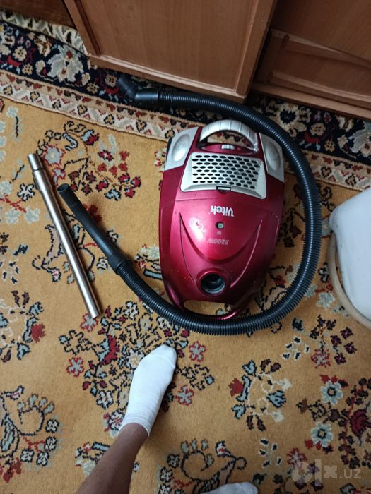 Пылесос продам vitek