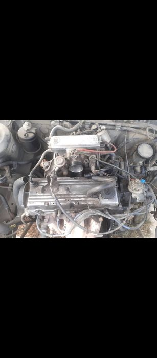 Продам Мазду 323 универсал 1989