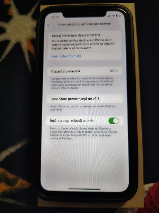 iPhone XR  64  GB