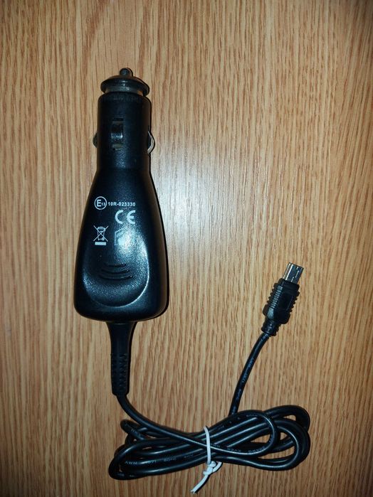 Alimentator auto pentru  GPS, Fujitsu Siemens