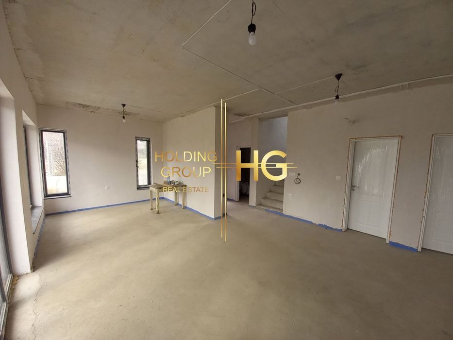 Продава се Къща в Варна, м-т Св. Никола - 160 кв.м за 2394 €/кв.м - Снимка #12