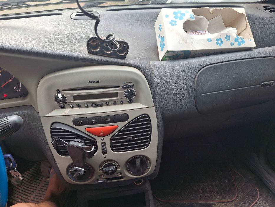 Autoturism Fiat albea