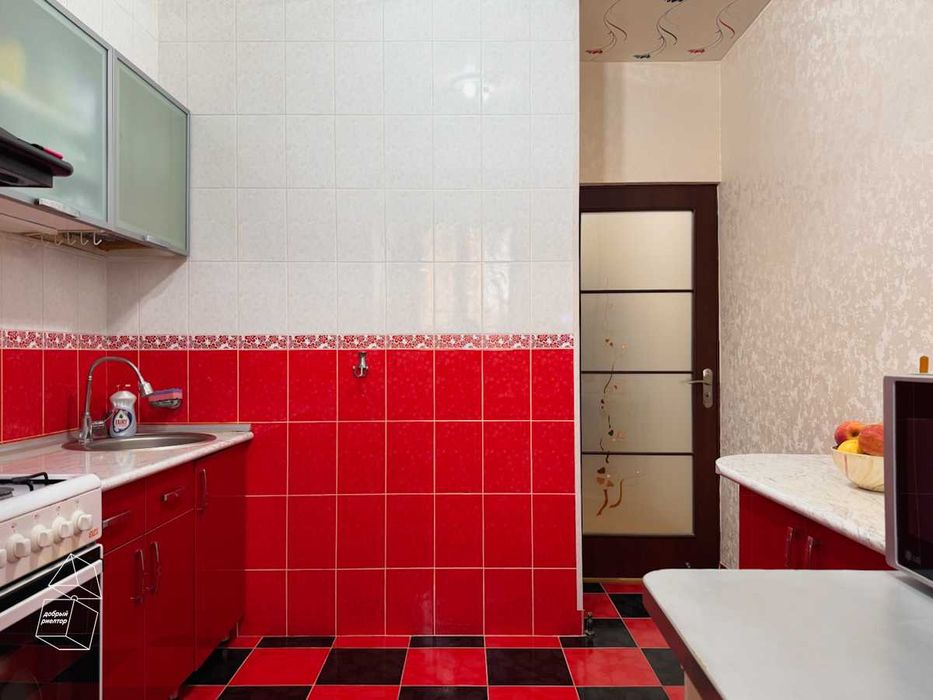 (Добрый) 8 квартал, 56 м², 2/1/4, Квартира в кирпичном доме спецплана