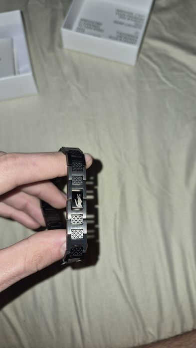 Черна Гривна Lacoste Metropole