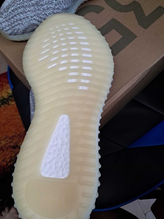 Adidas Yeezy Boost 350 V2 Blue Tint