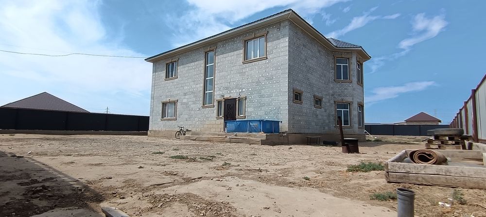 Продаю двухэтажный дом коттедж