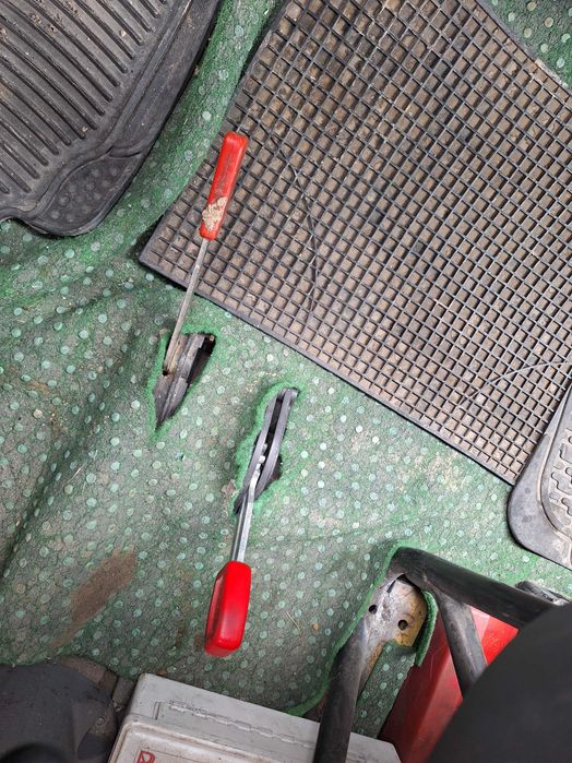 Camioneta IVECO Basculabila