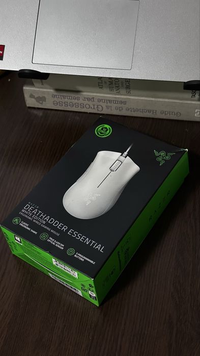 Mouse razer deathadder essential white edition