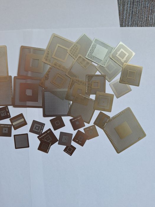 Комплект шаблони за чипове, процесори, памети
