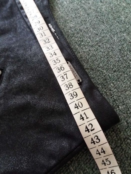 Пола GUESS размер 30 - 18 лв