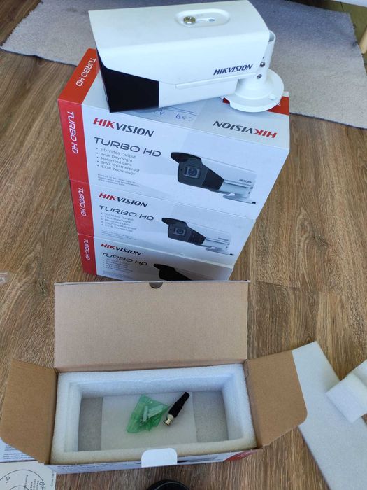 Camera Video 4in 1 Hikvision DS-2CE19H8T-AIT3ZF, 5MP, lentila 2.7-13.5mm varifocala motorizata