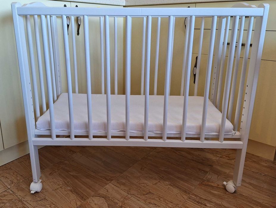 Бебешко легло 2 в 1 next to me